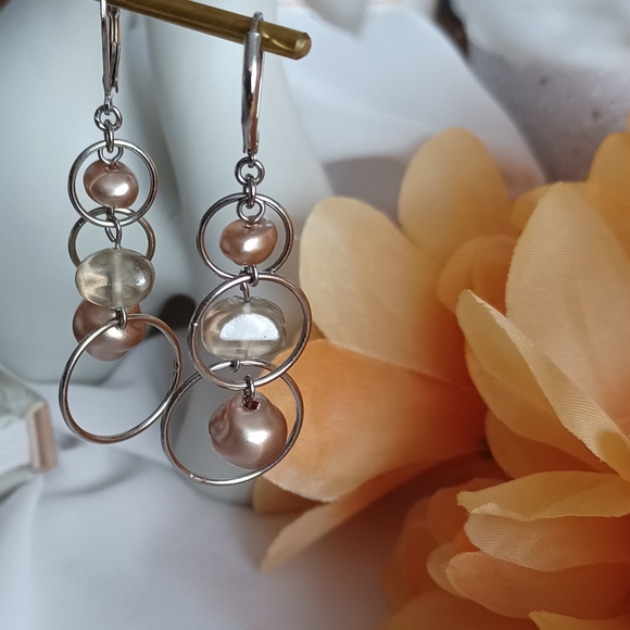 Irregular Geometric Earrings - Picture 8 of 13